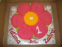 Daisy cake 1